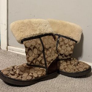 Brown Patterned Shearling house shoes/ slippers